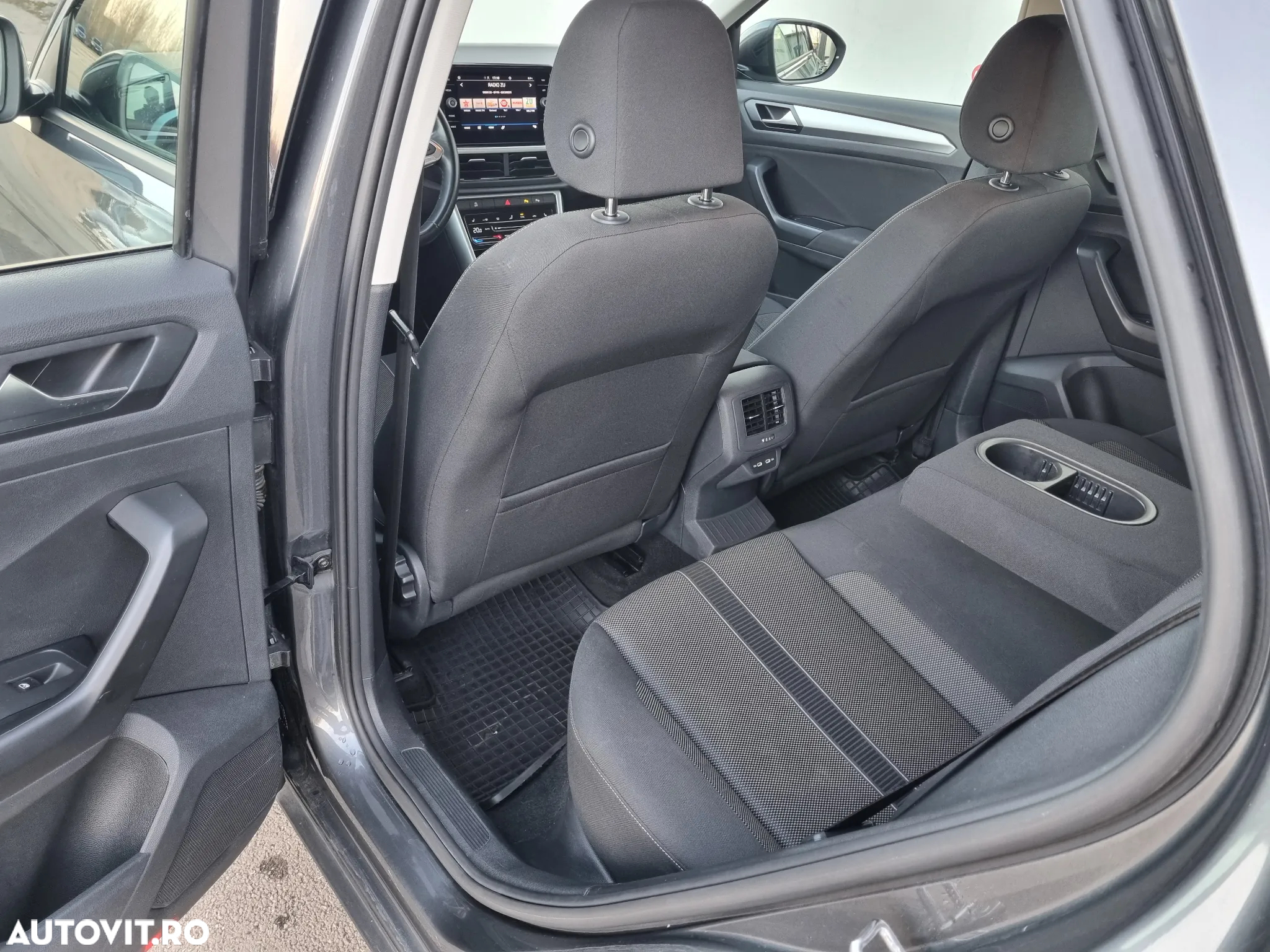 Volkswagen T-ROC 1.0 TSI Life - 11