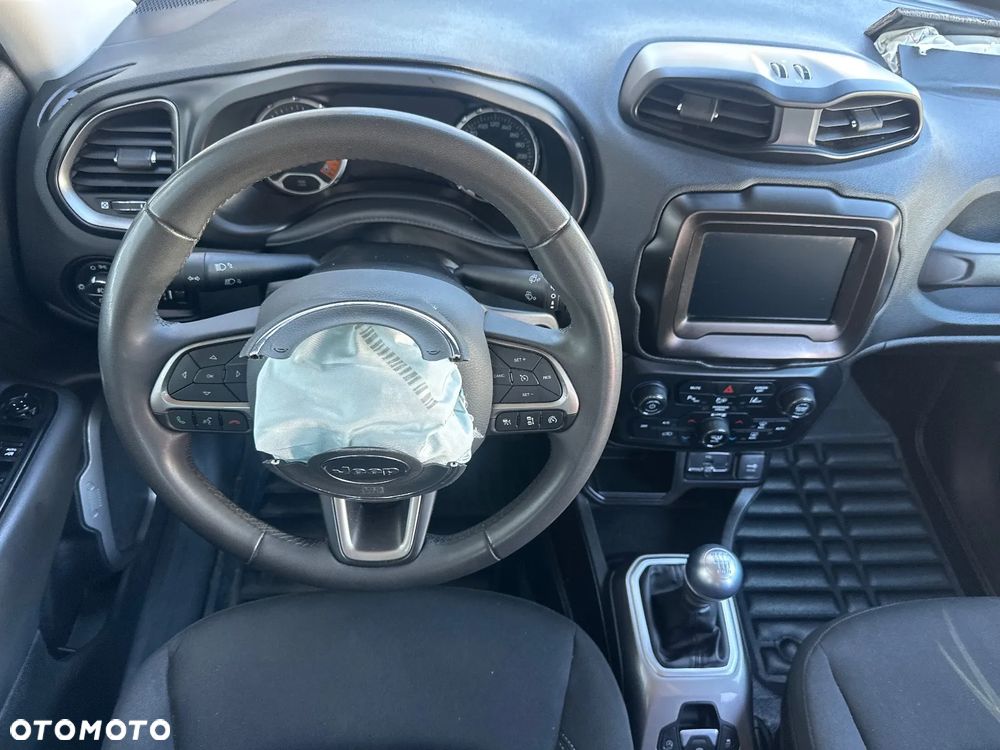 Jeep Renegade - 28