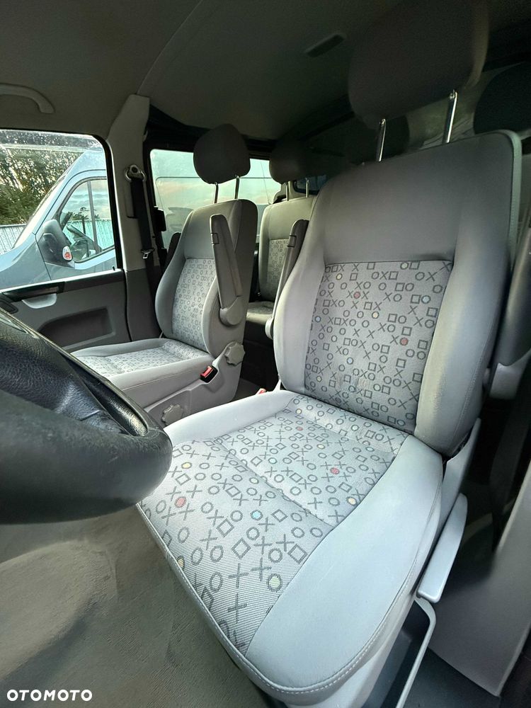 Volkswagen Transporter - 4
