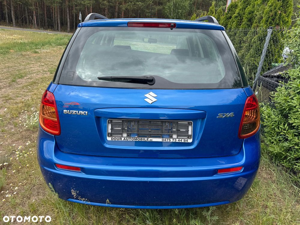 Suzuki SX4 1.5 Streetline 4x2 Classic - 5