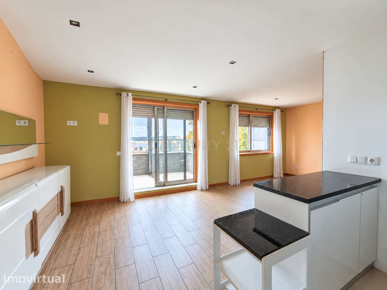 Harmonioso apartamento T3, com vistas desafogadas em Vila Nova de Gaia - Grande imagem: 2/32