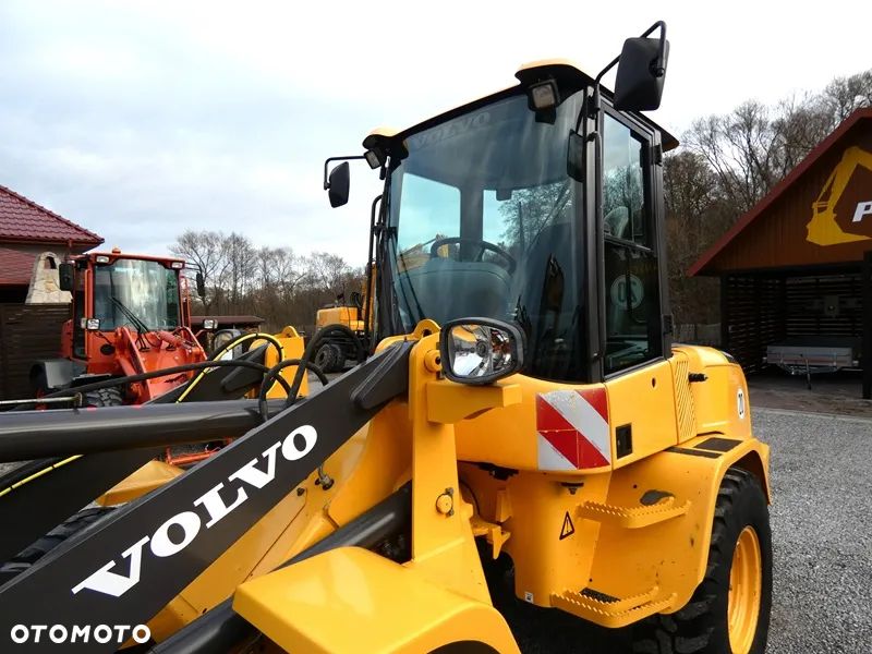 Volvo L30G Z Niemiec / 5.774mtg / kilka sztuk / - 21