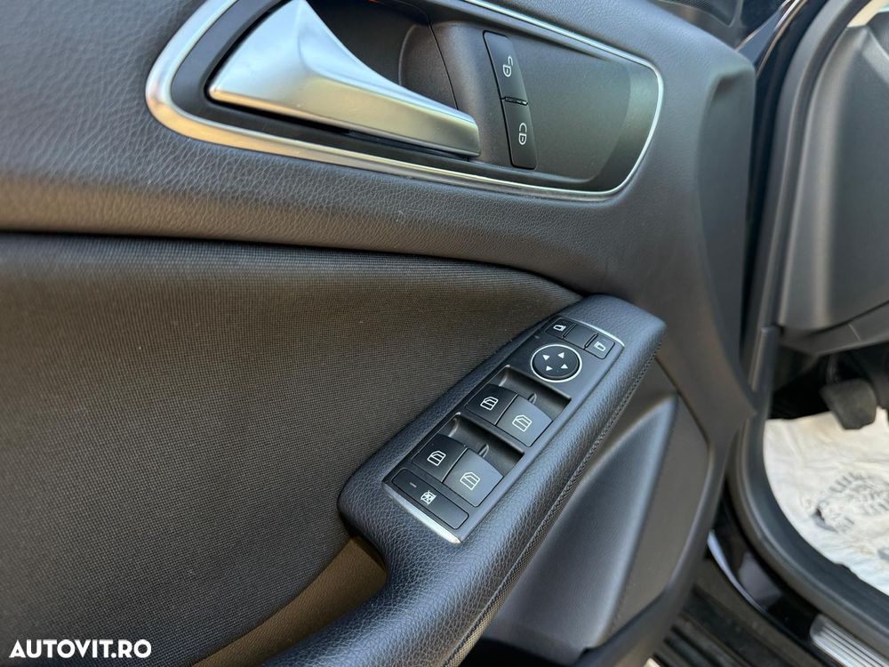 Mercedes-Benz A 160 7G-DCT - 15