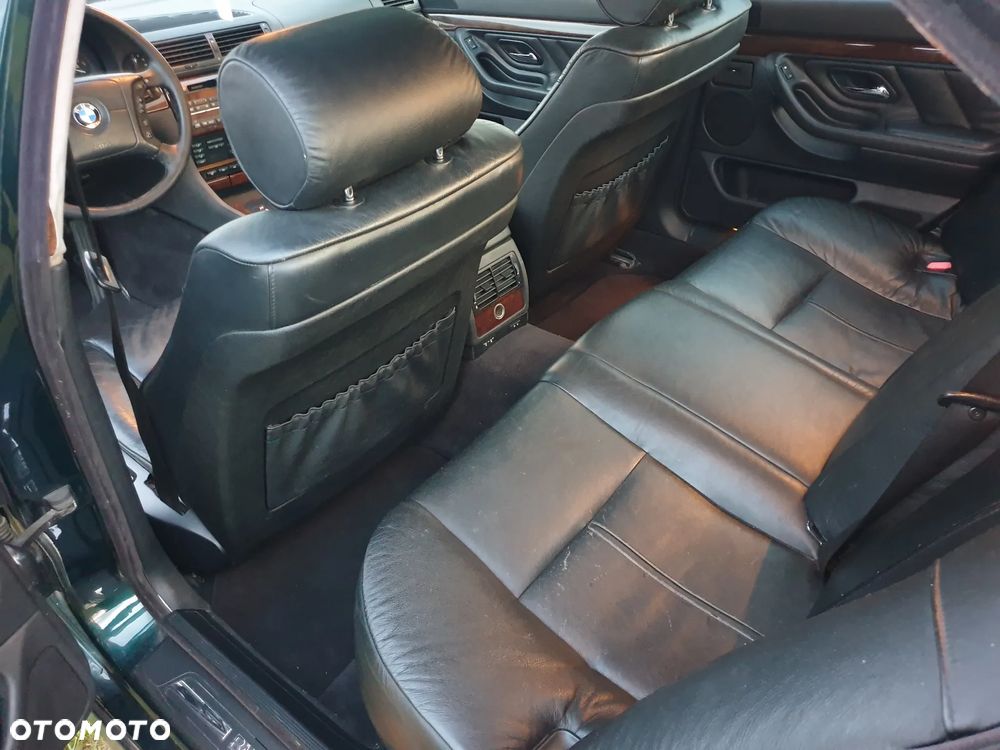 BMW Seria 7 - 13