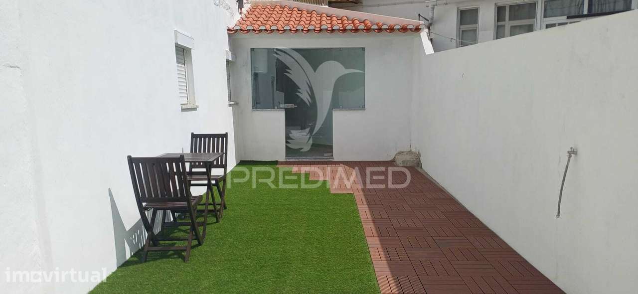 Moradia T2 remodelada em Santana da Carnota (Alenquer) - Grande imagem: 2/13