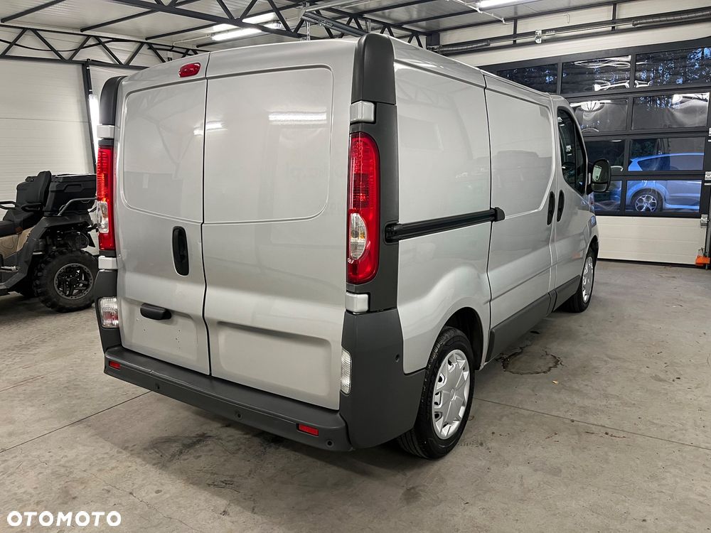 Opel Vivaro - 7