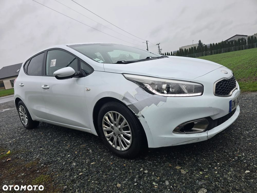 Kia Ceed 2015 photo 5