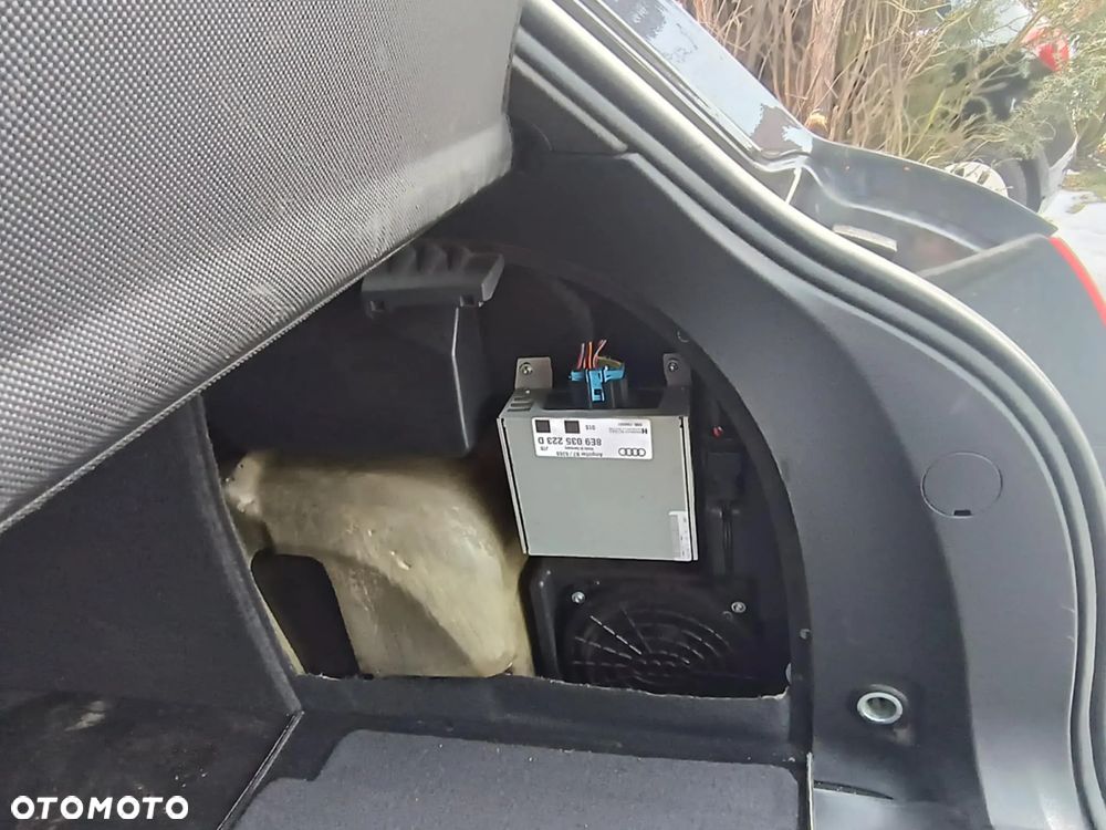 Audi A4 ver-avant-2-0-tdi-dpf - 10