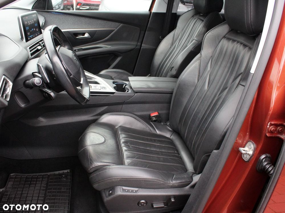 Peugeot 3008 1.2 PureTech Allure Pack S&S EAT8 - 16