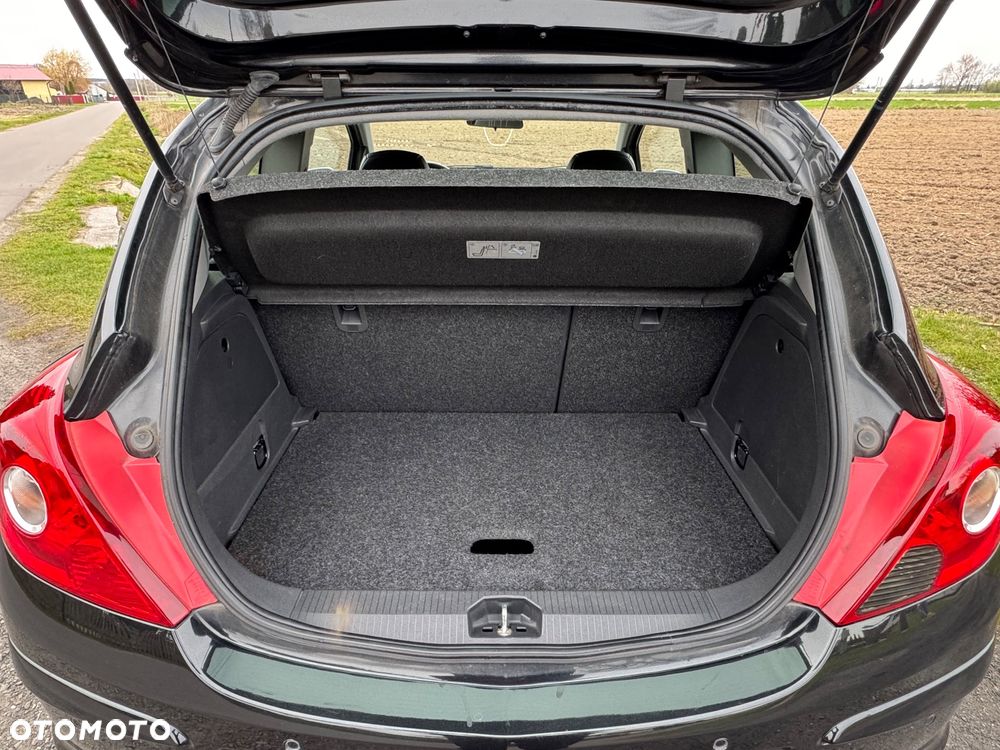 Opel Corsa 1.4 16V Edition 150 - 13