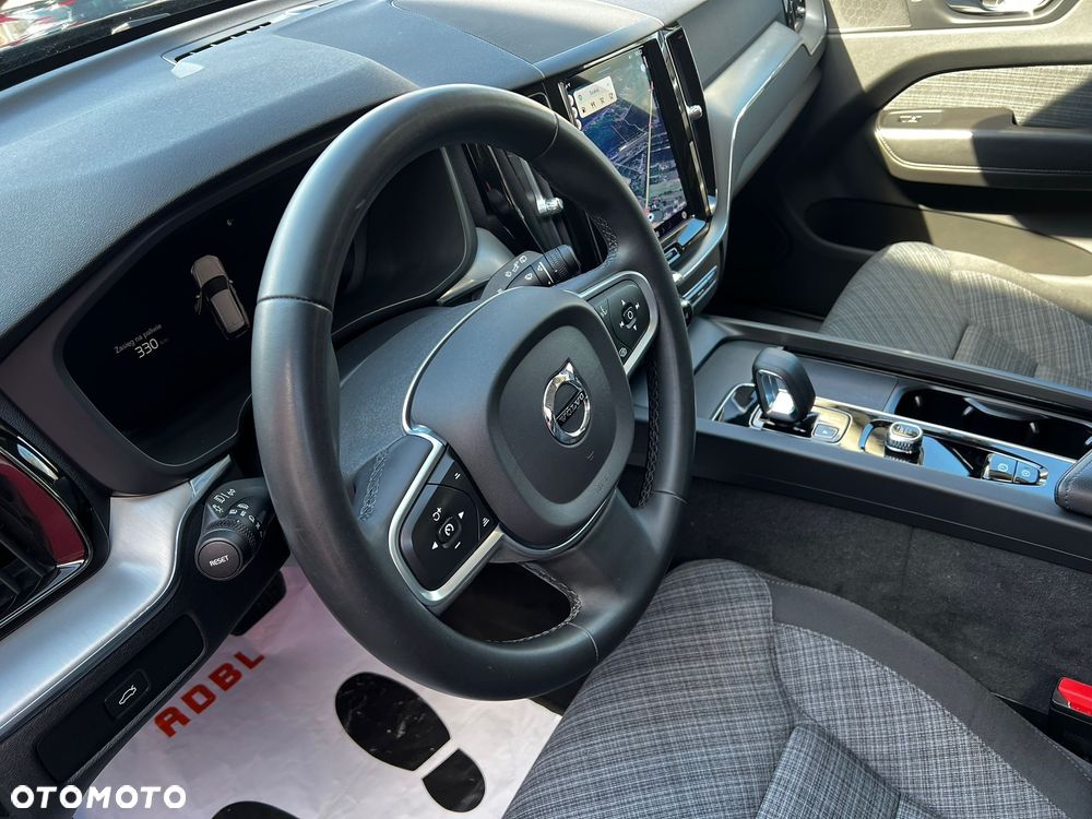 Volvo XC 60 B4 D Core - 34