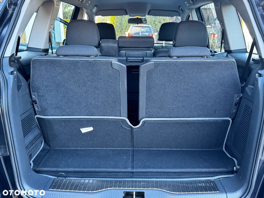 Opel Zafira - 8