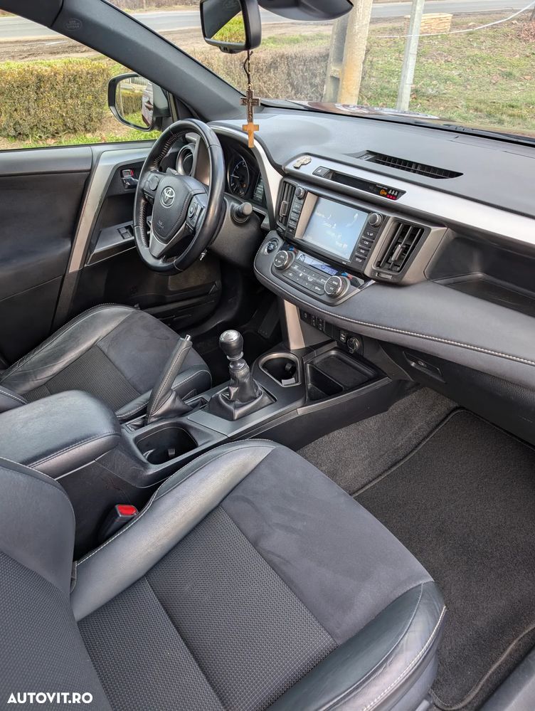 Toyota RAV4 2.0 D-4D 2WD Comfort - 20