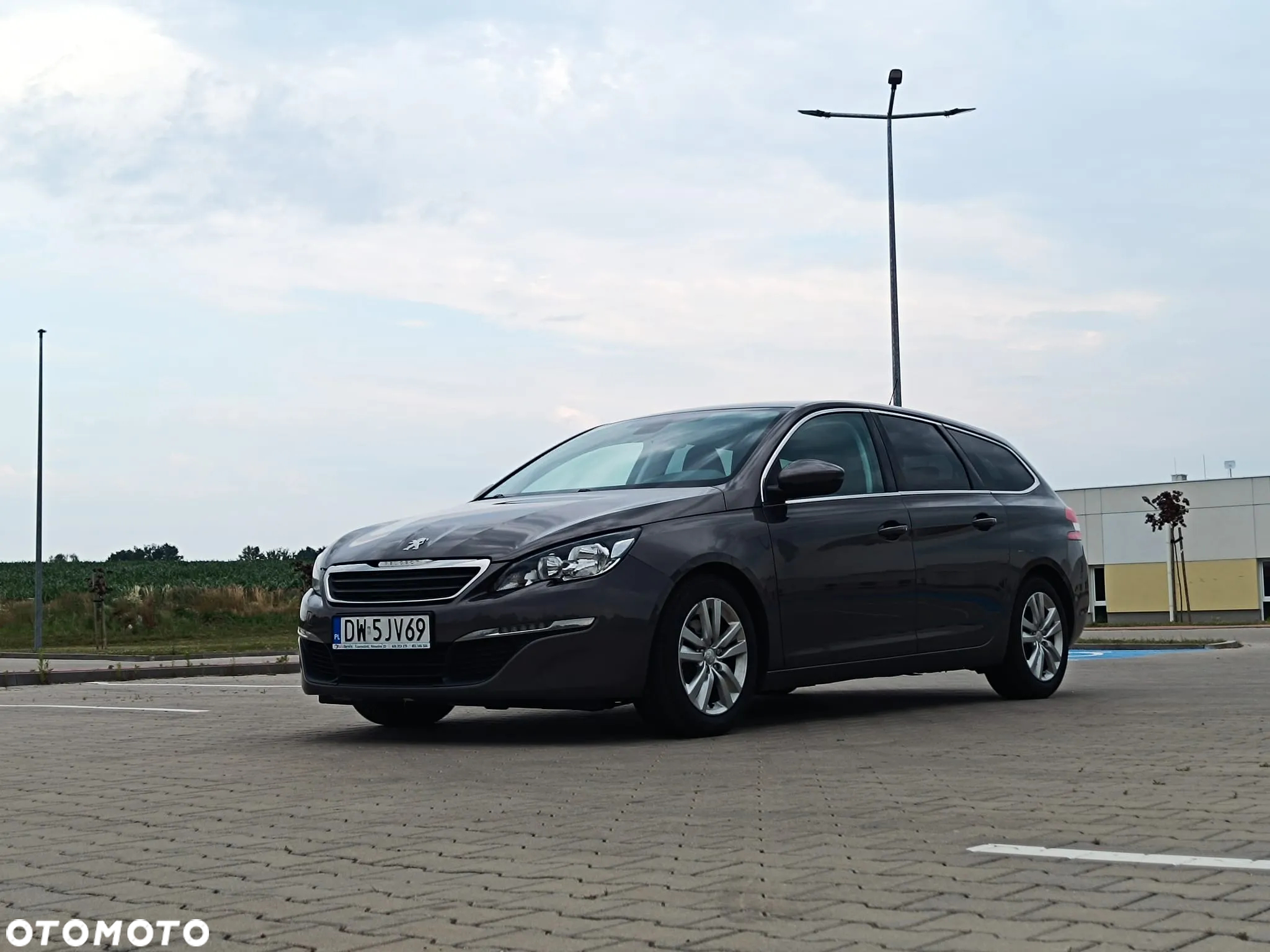 Peugeot 308 SW BlueHDi 120 Stop & Start Allure - 4