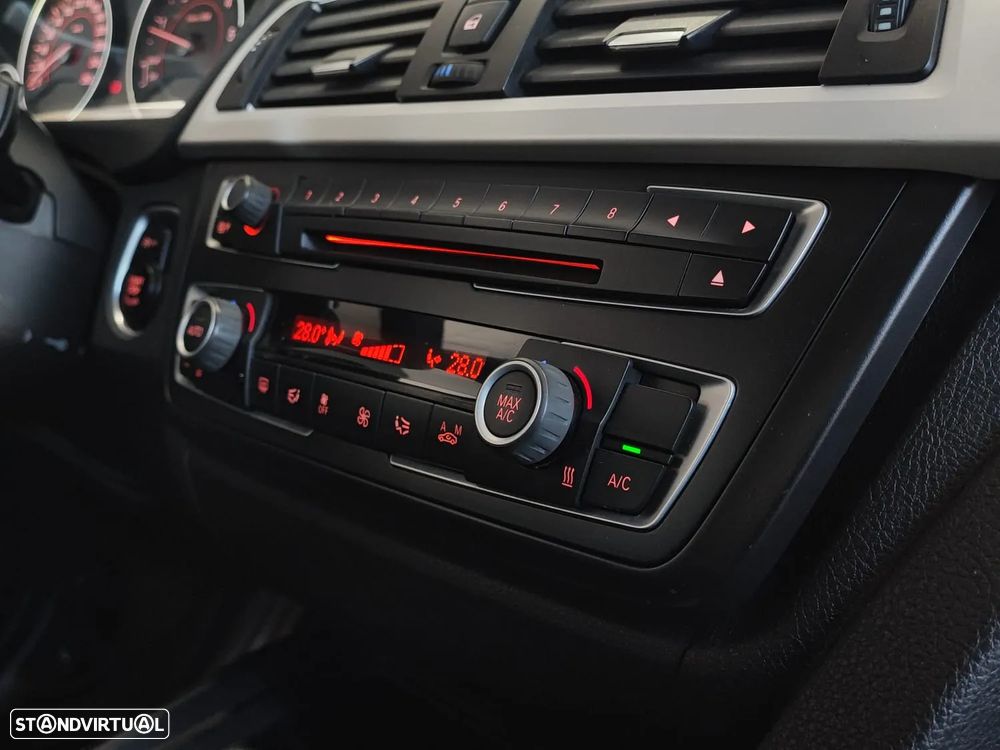 BMW 320 d Auto Pack M - 39