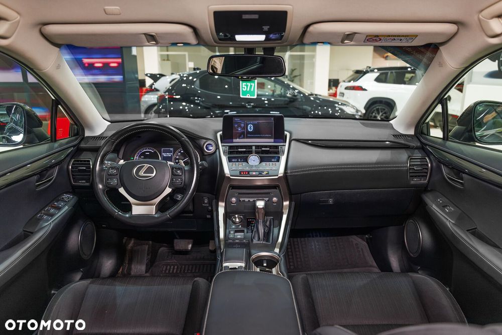 Lexus NX 300h Elegance 2WD - 6