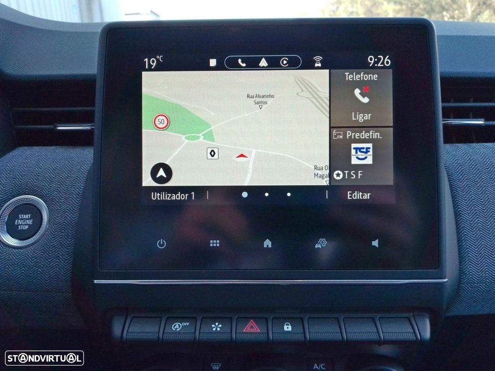 Renault Clio 1.0 TCe Techno Bi-Fuel - 23