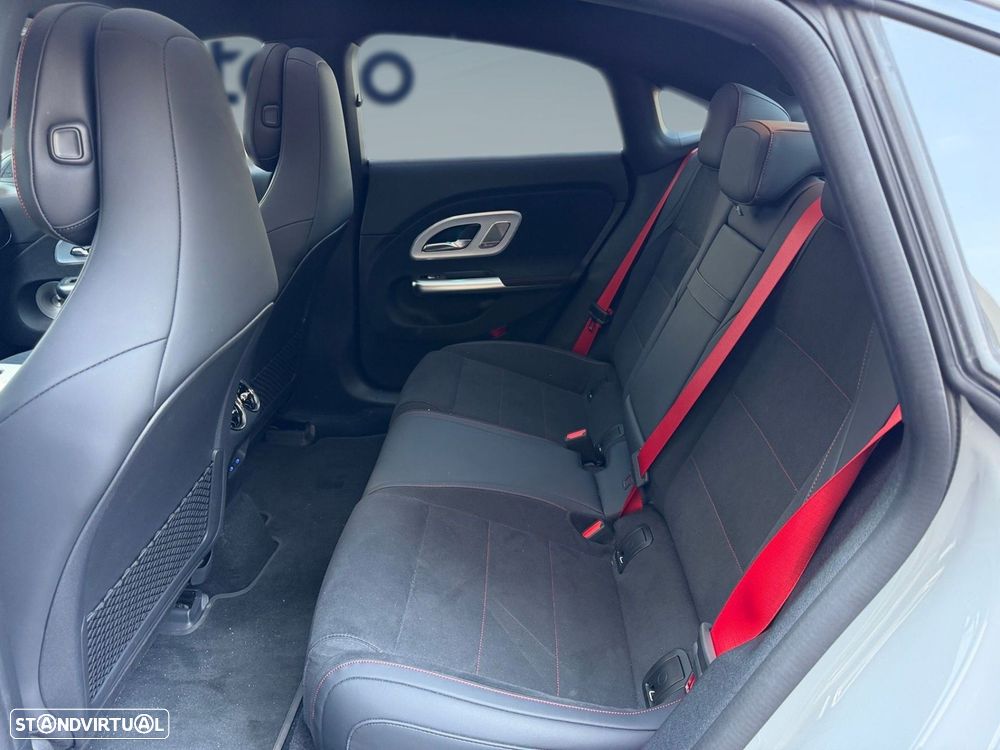 Mercedes-Benz CLA 250+ EQ - 13