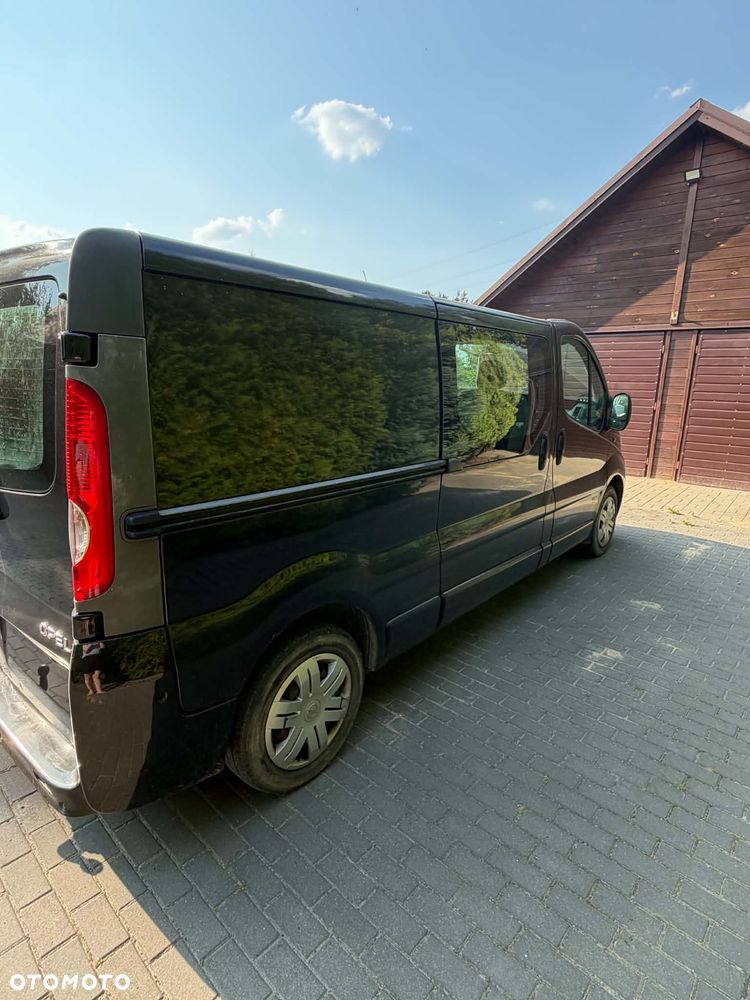 Opel Vivaro - 25
