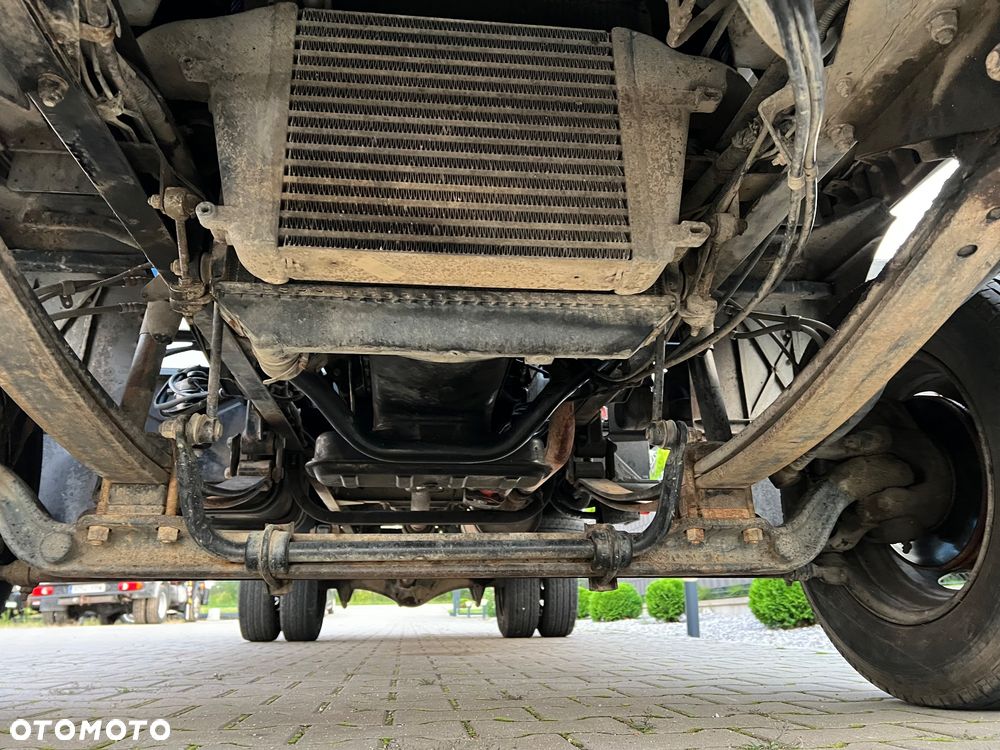 Nissan CABSTAR - 15
