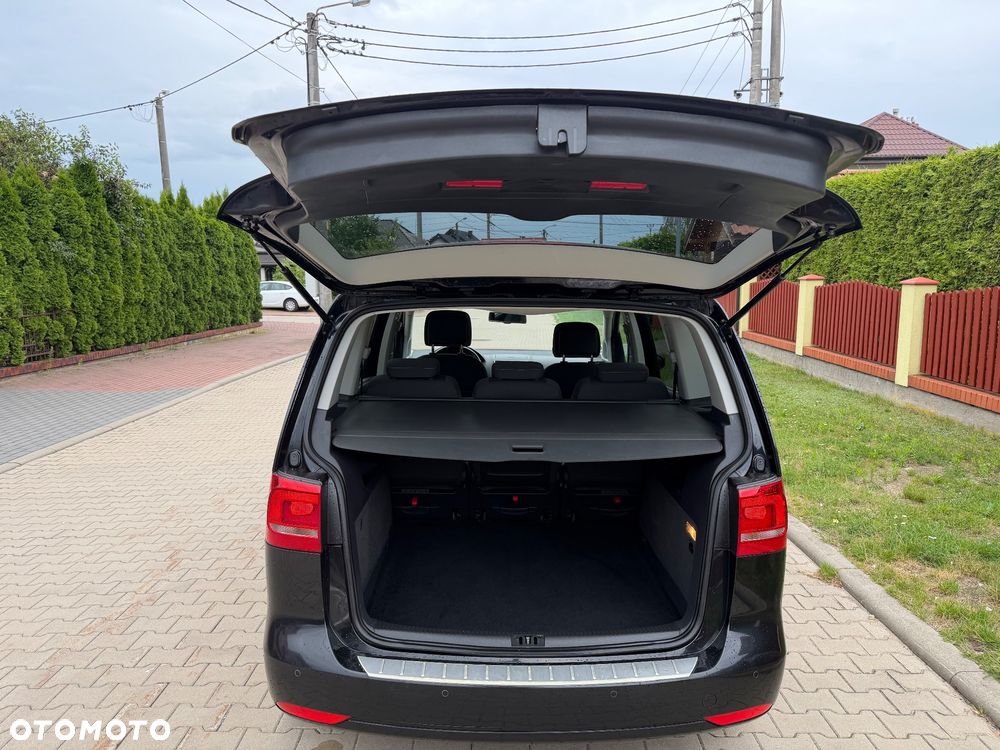 Volkswagen Touran 2.0 TDI DPF BlueMotion Technology MATCH - 19