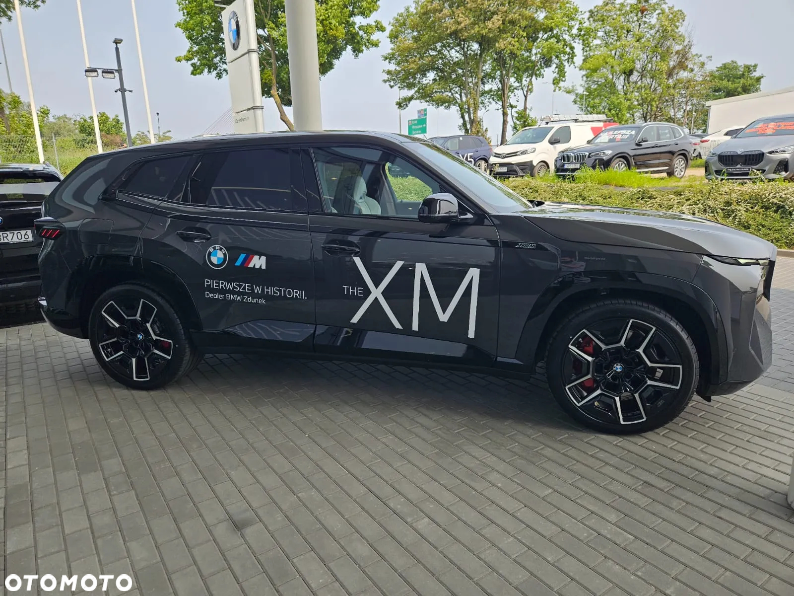 BMW XM - 5