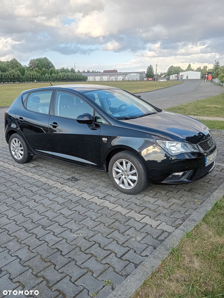 Seat Ibiza 2012 photo 2
