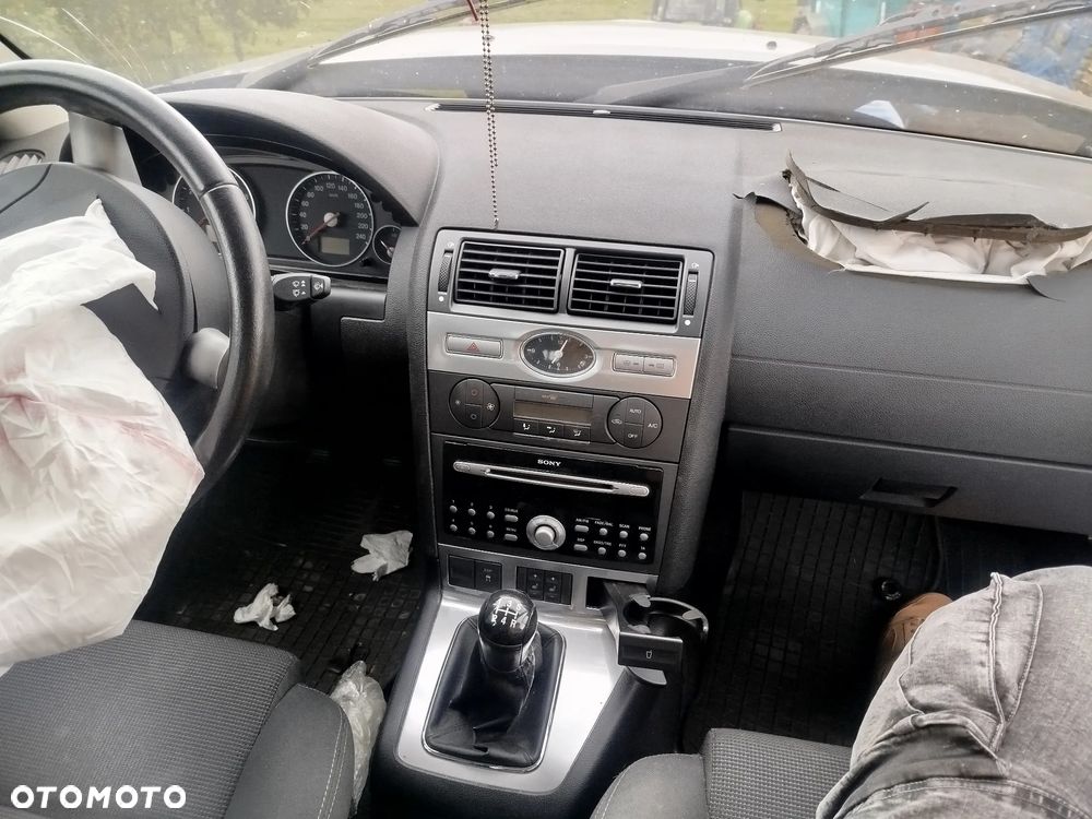Ford Mondeo - 9