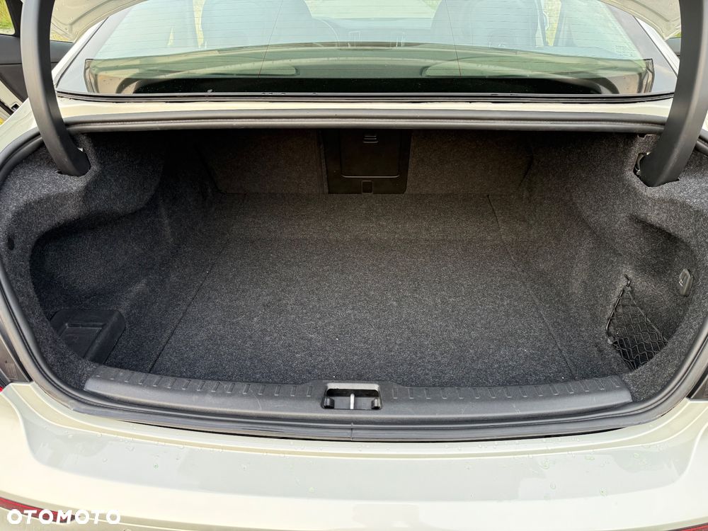 Volvo S60 T6 AWD Momentum Pro - 17