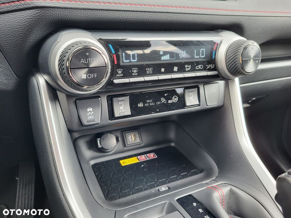 Toyota RAV4 - 22