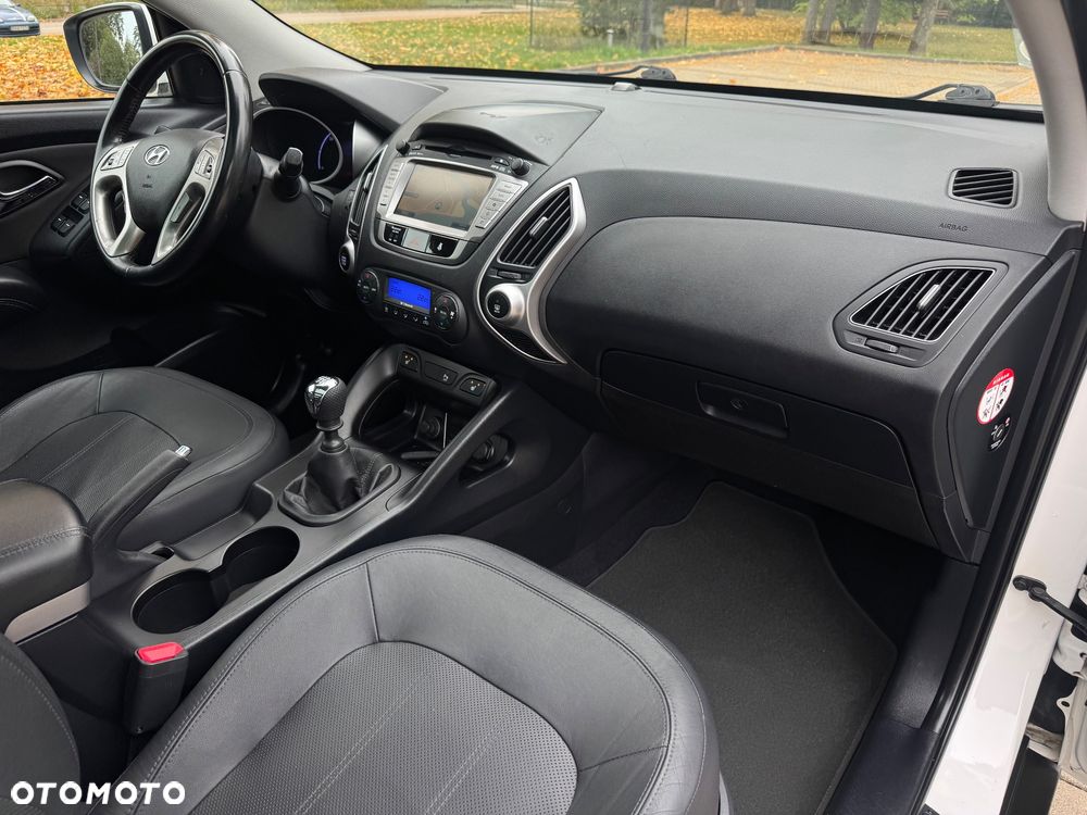 Hyundai ix35 2.0 CRDi 4WD Premium - 27