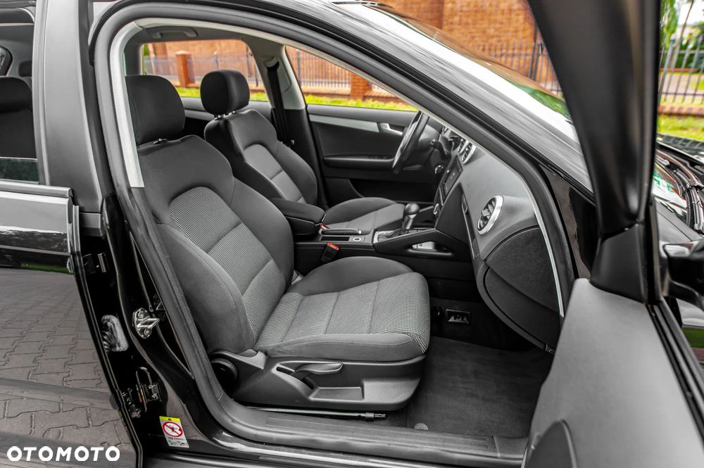 Audi A3 Sportback 1.6 S tronic Attraction - 24
