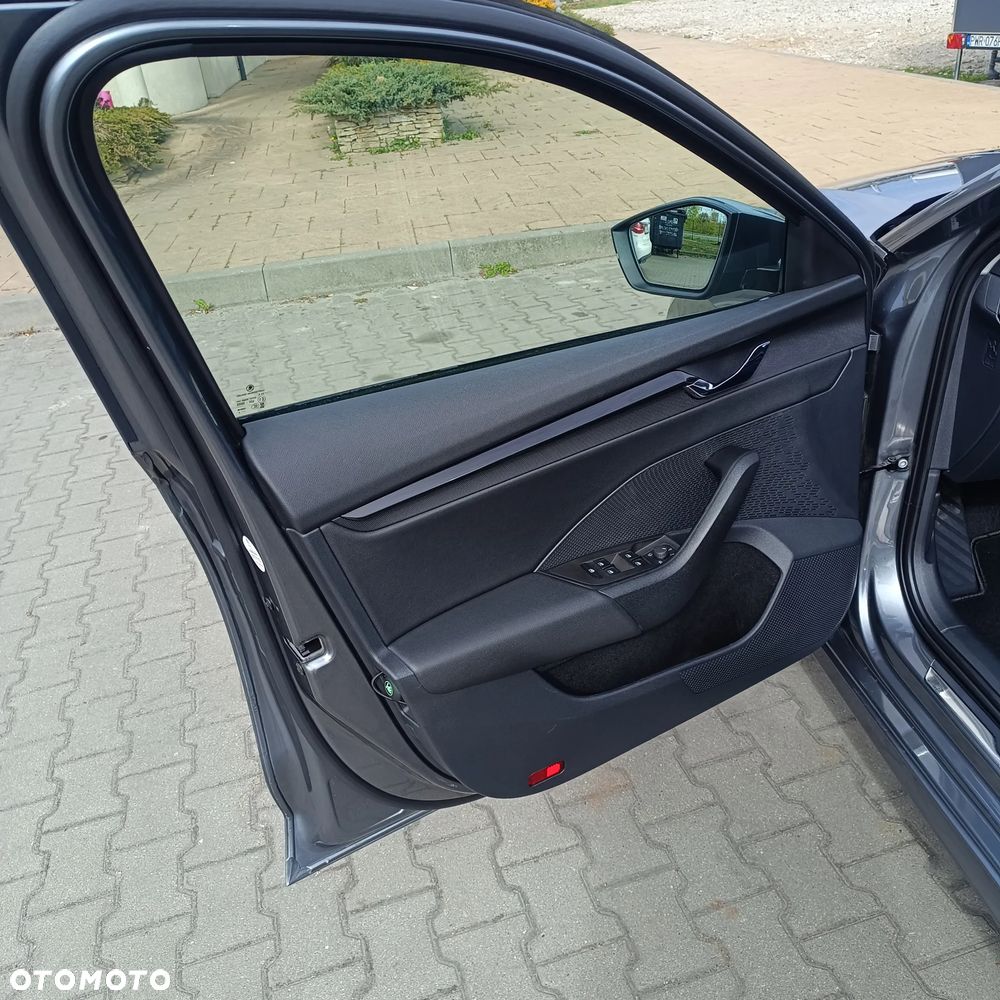 Skoda Octavia 2.0 TDI DSG Selection - 9