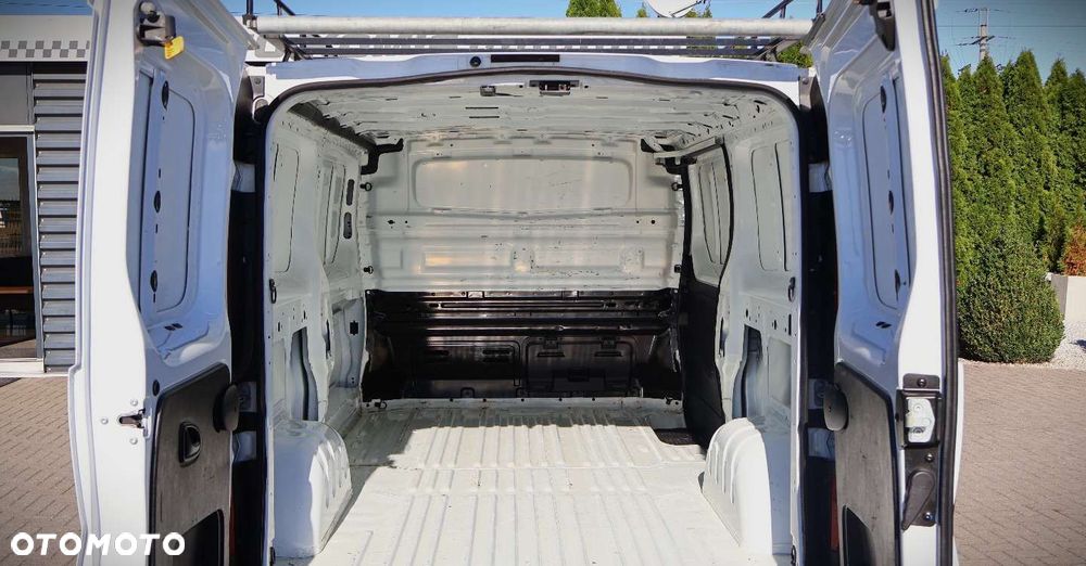 Renault Trafic - 18