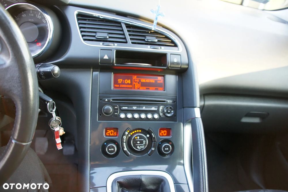 Peugeot 3008 HDi FAP 110 Platinum - 21