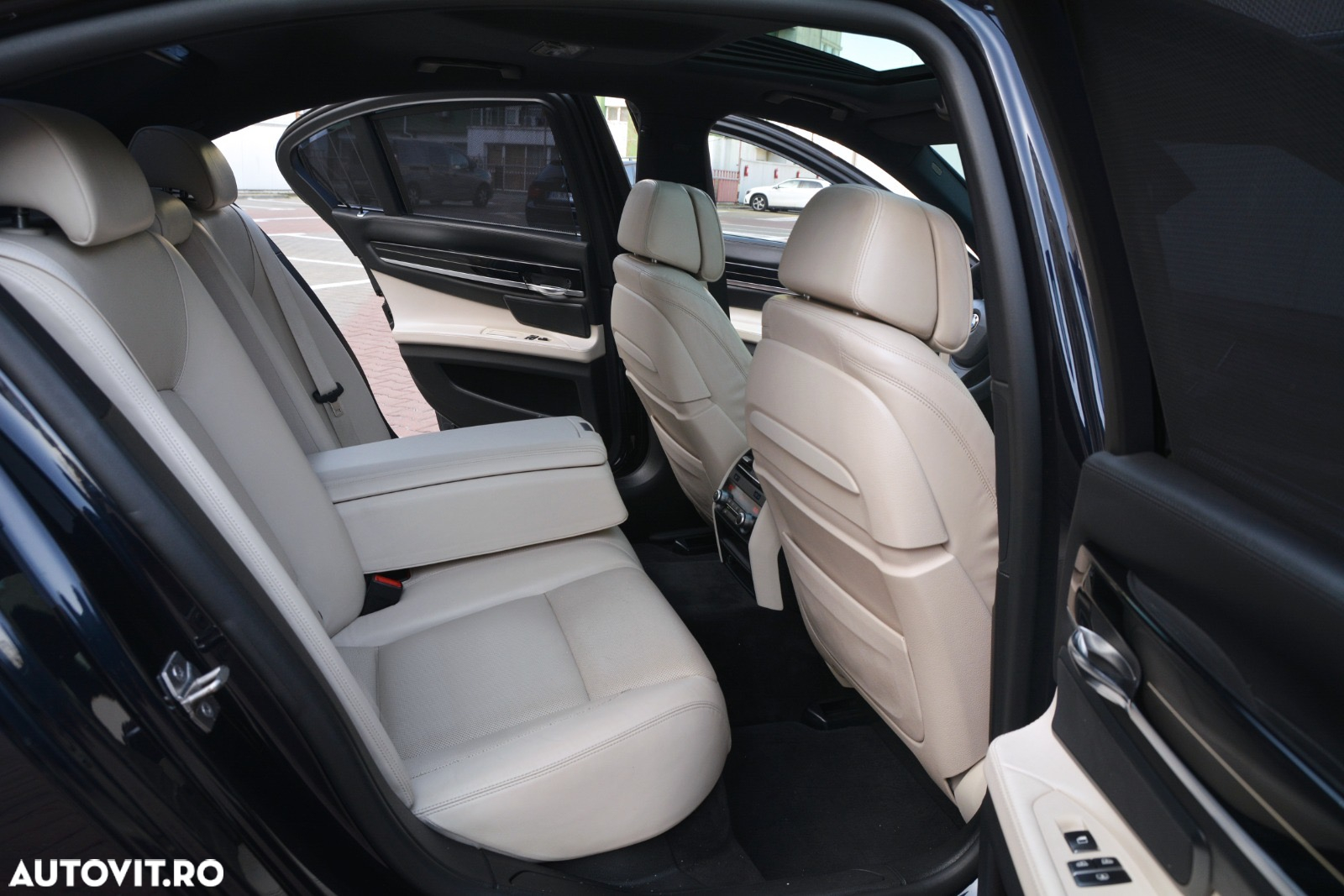 BMW Seria 7 750d xDrive - 21