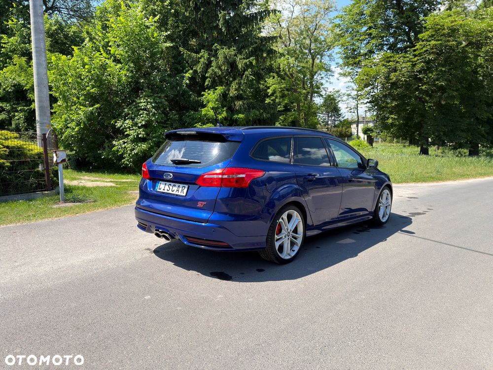 Ford Focus 2.0 TDCi ST mit Leder-Sport-Paket - 5