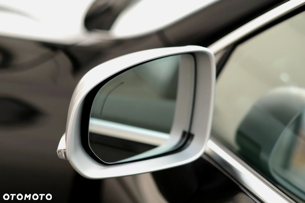 Volvo XC 60 T6 AWD Geartronic RDesign - 15