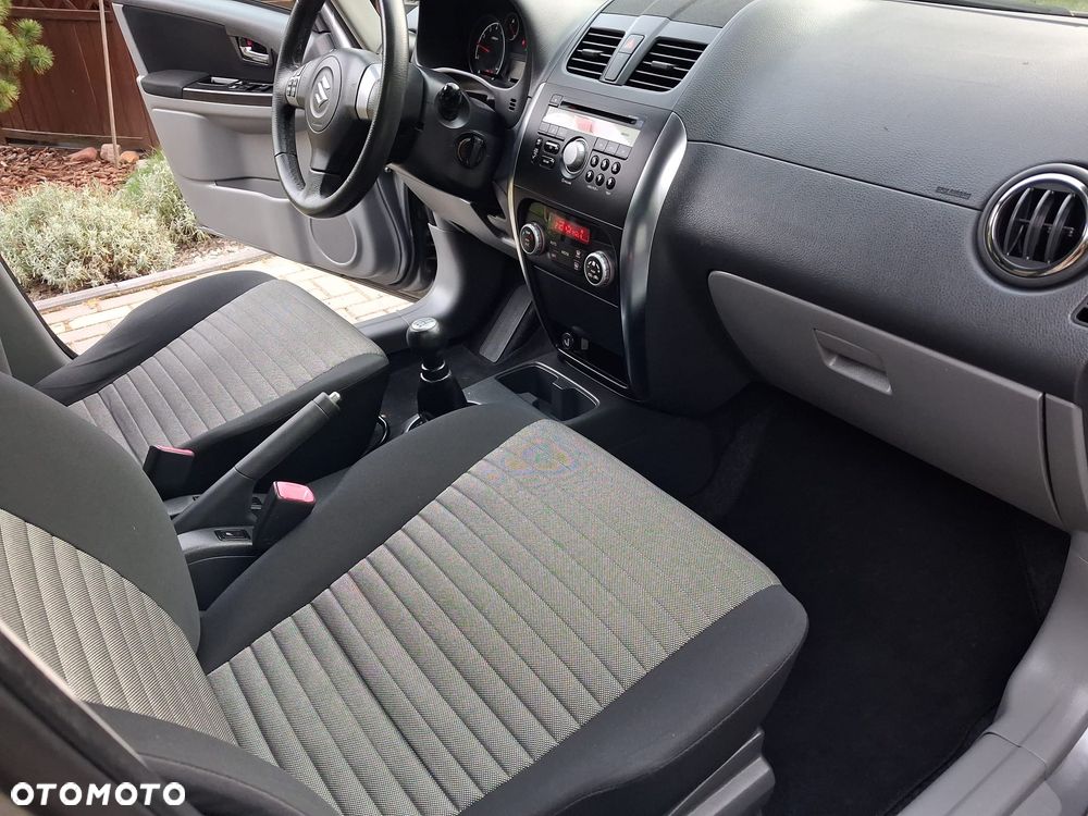 Suzuki SX4 1.6 VVT 4x2 Comfort - 13