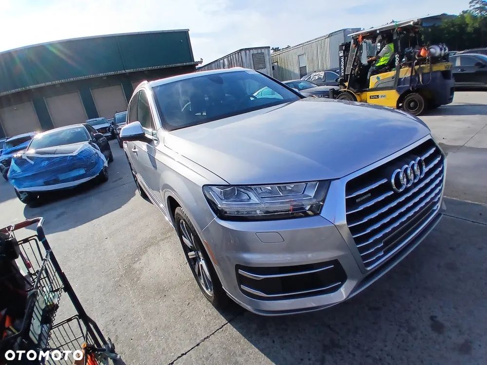 Audi Q7 - 3