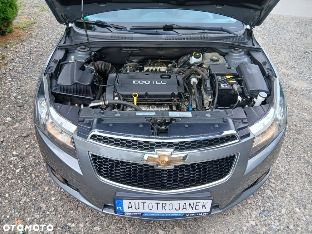 Chevrolet Cruze 1.8 LT+ - 40