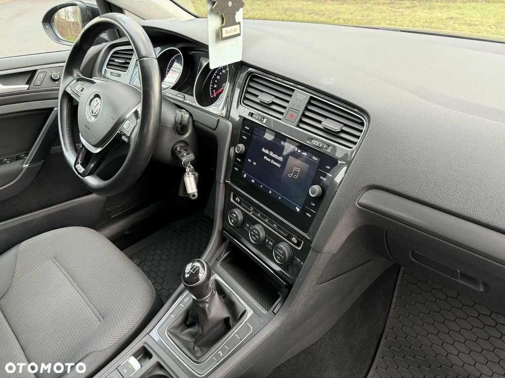 Volkswagen Golf 1.6 TDI BMT Comfortline - 28