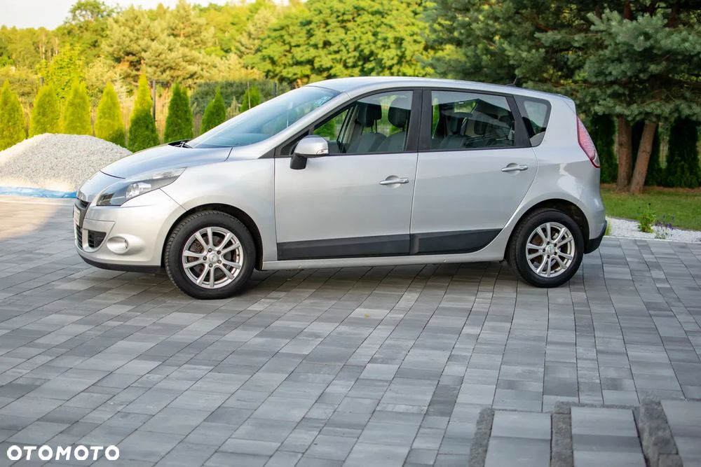 Renault Scenic - 22