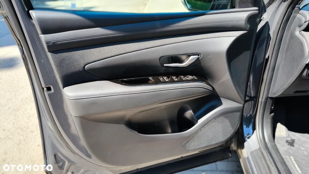 Hyundai Tucson 1.6 T-GDi HEV Smart 2WD - 14