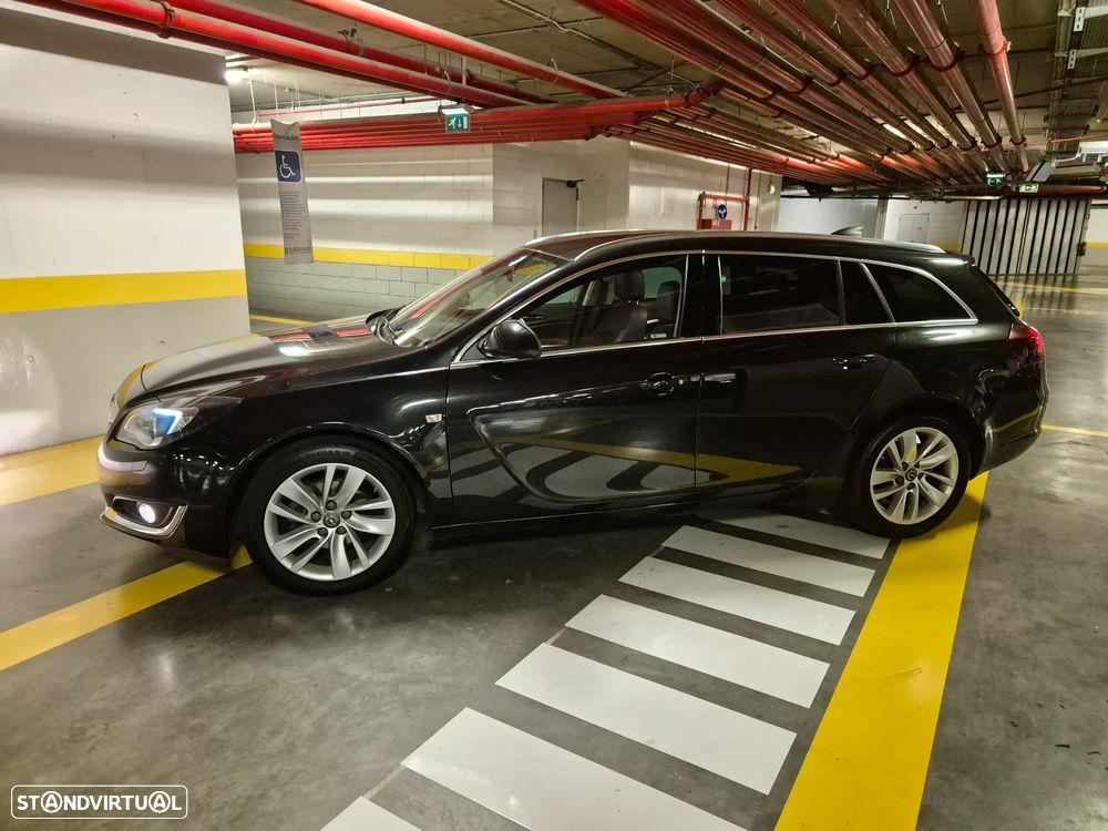 Opel Insignia Sports Tourer 1.6 CDTi Cosmo S/S — fotografia 2