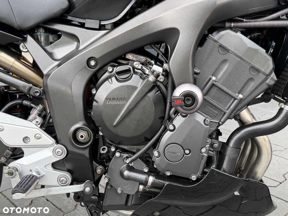 Yamaha FZ6 - 17