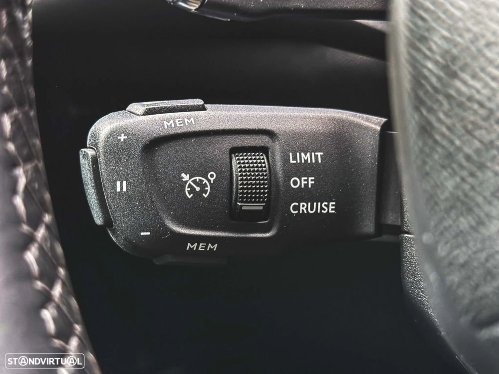 DS DS3 Crossback PureTech 130 Aut. PERFORMANCE LINE - 21