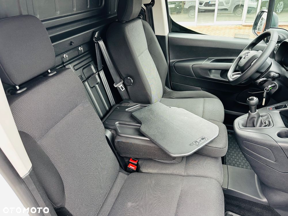 Toyota Proace City 1.5 D-4D  2,3t Active - 20