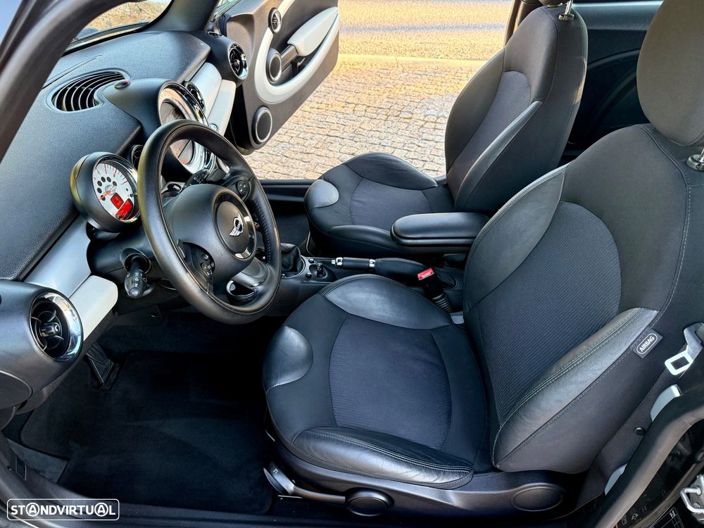 MINI 3 Portas Cooper SD Auto - 26