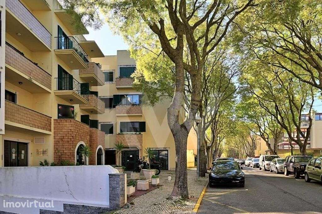 T2 Vista Mar São Pedro Estoril - Grande imagem: 2/10